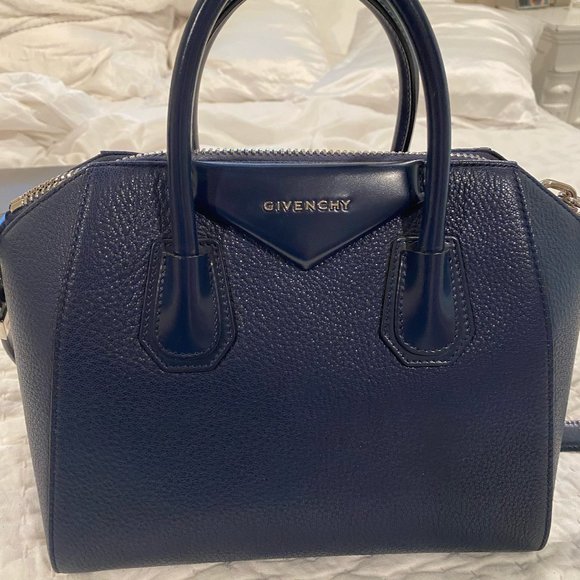 Givenchy Handbags - GIVENCHY NAVY SMALL ANTIGONA BAG MINT CONDITION